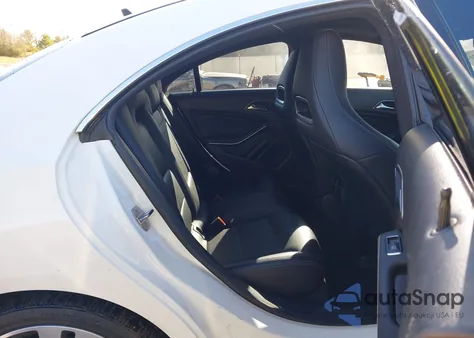 2019 Mercedes-Benz Cla 250 z USA, uszkodzony, nr VIN WDDSJ4EB4KN718962